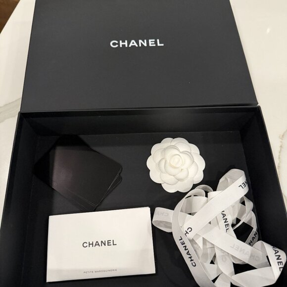 Chanel Caviar Quilted Long Flap Wallet - Picture 10 of 11